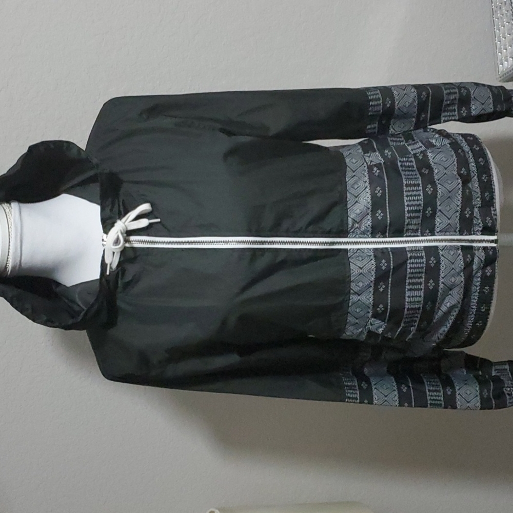 Windbreaker, EMP CYRE NWOT